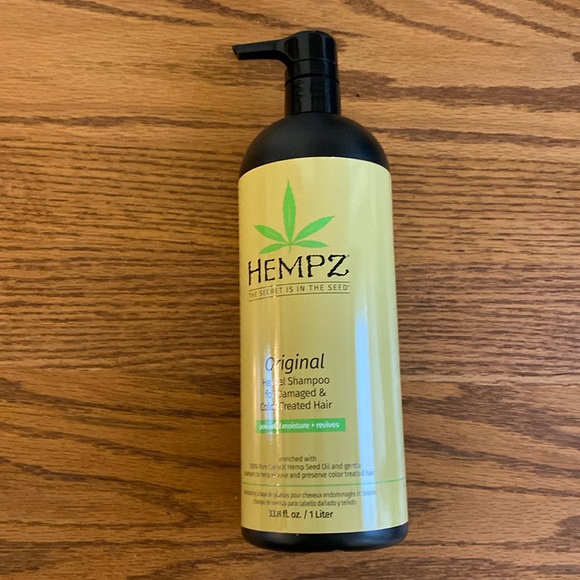 Hempz Hair Nwt Hempz Original Powerful Moisture And Revives Shampoo Poshmark